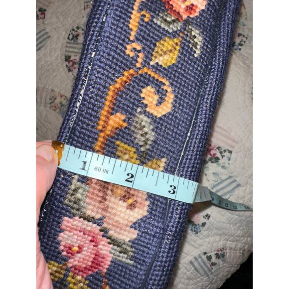 GIANT VINTAGE 50's 60's DENIM BLUE NEEDLEPOINT FLORAL FRAME BAG - Picture 5 of 12